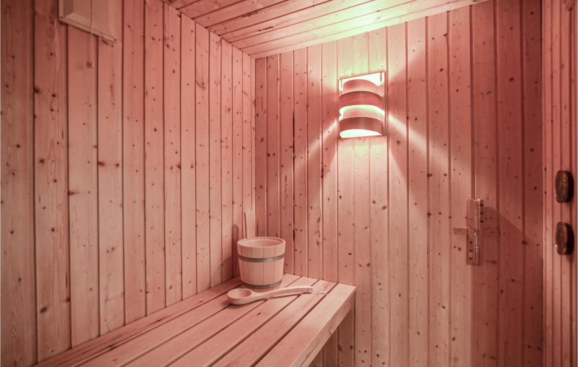 Front In Wendisch-rietz With Sauna
